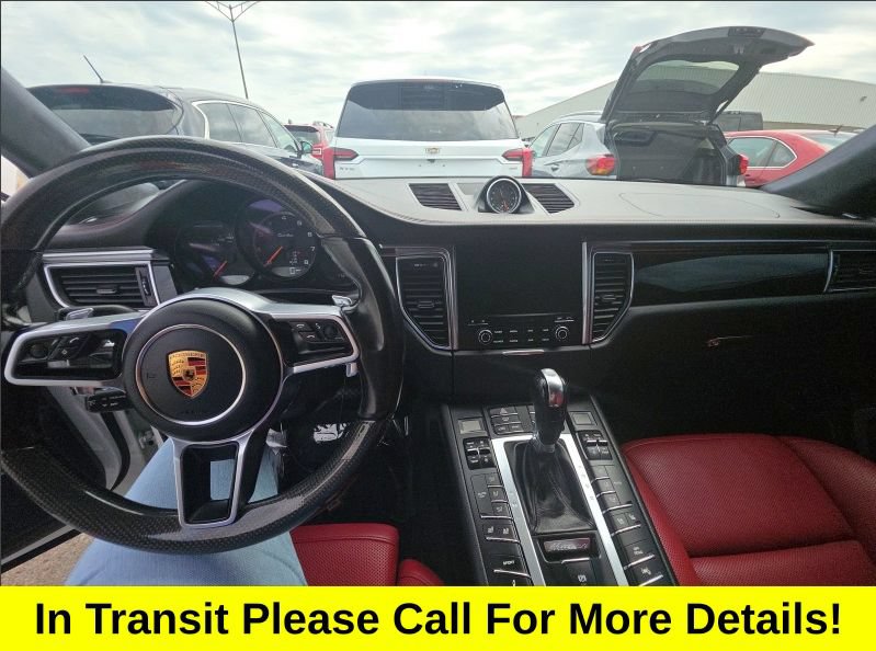 Used 2017 Porsche Macan Turbo AWD/4WD image 4