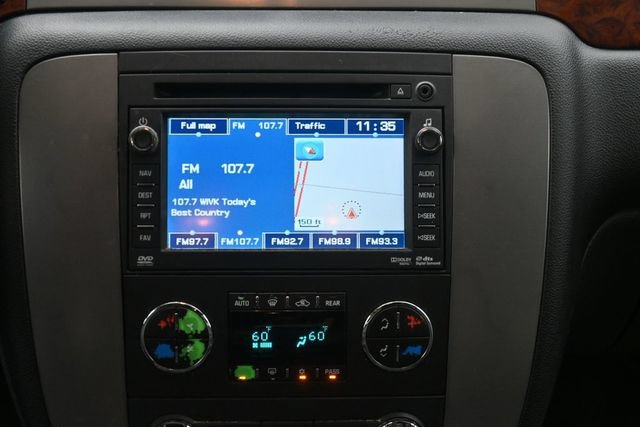 Used 2010 GMC Yukon XL SLT AWD/4WD image 23