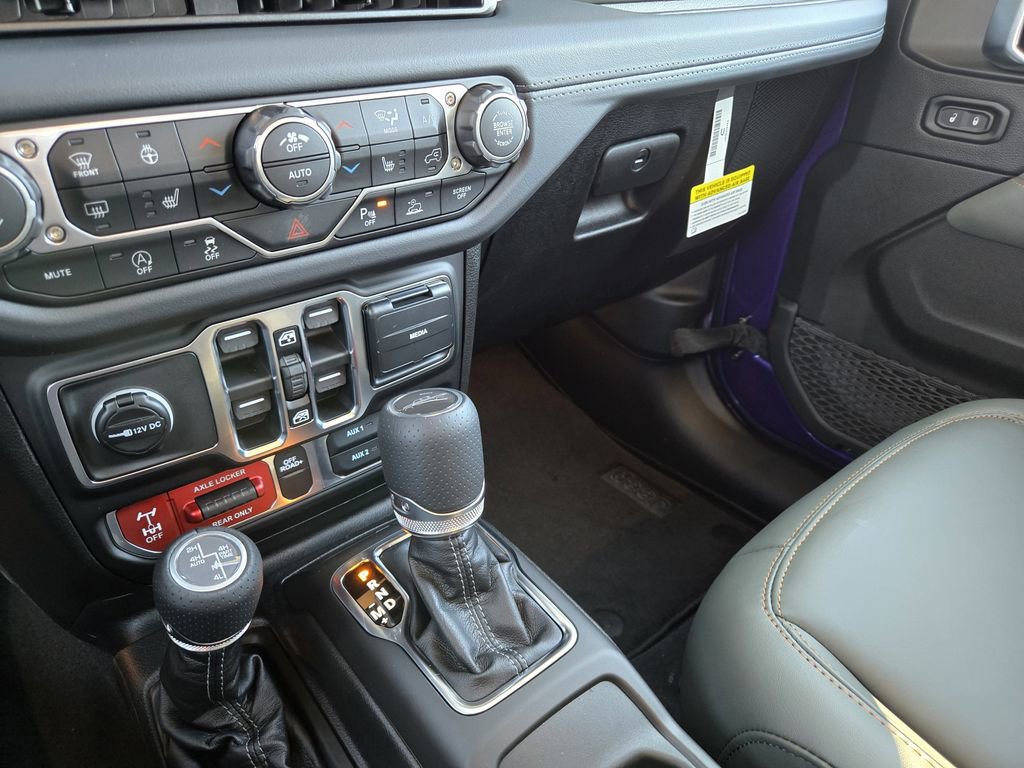 New 2026 Jeep Gladiator Mojave AWD/4WD image 14