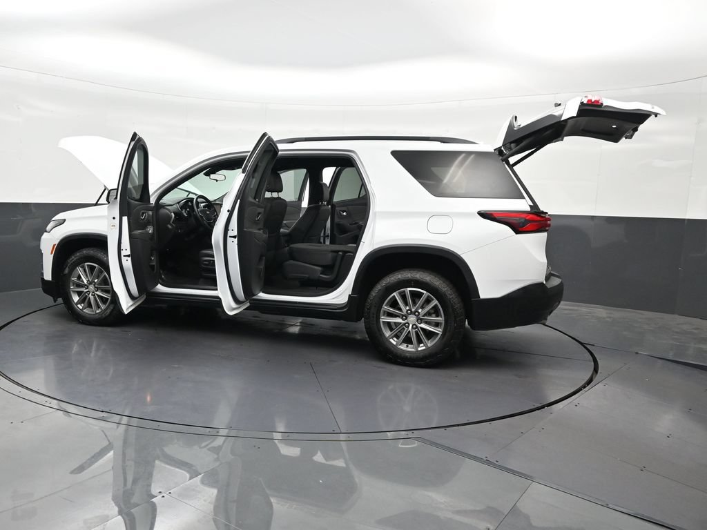 Used 2023 Chevrolet Traverse LT FWD image 35