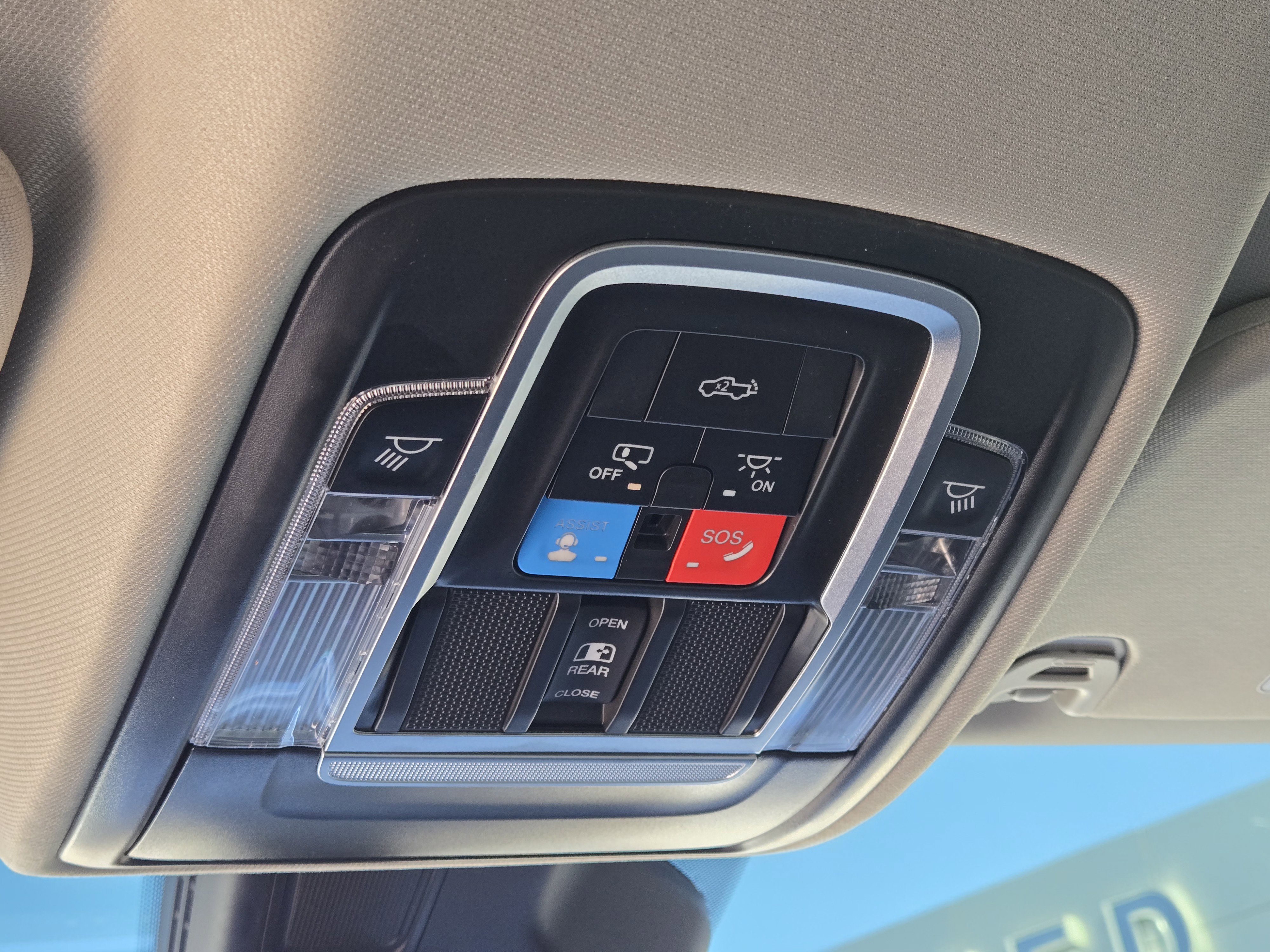 Used 2025 RAM 1500 Laramie image 33