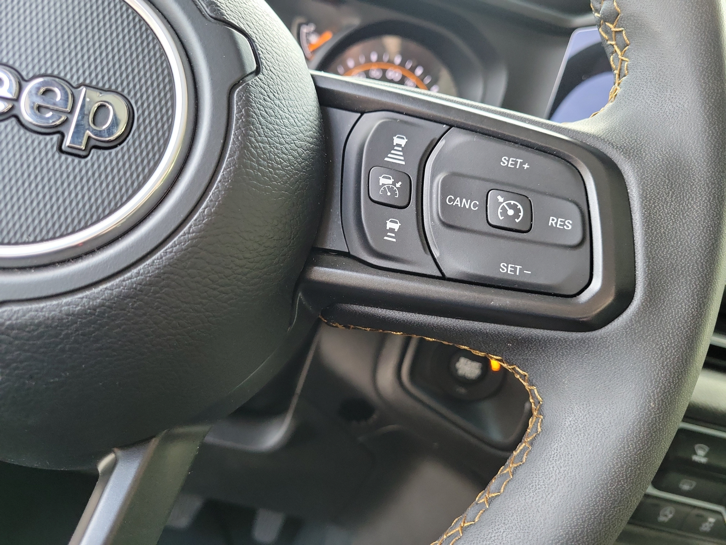 Certified 2024 Jeep Wrangler Sport AWD/4WD image 26