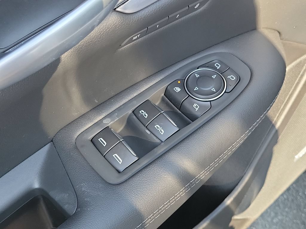 Used 2026 Cadillac XT5 Premium Luxury w/ Driver Assist Package FWD image 23
