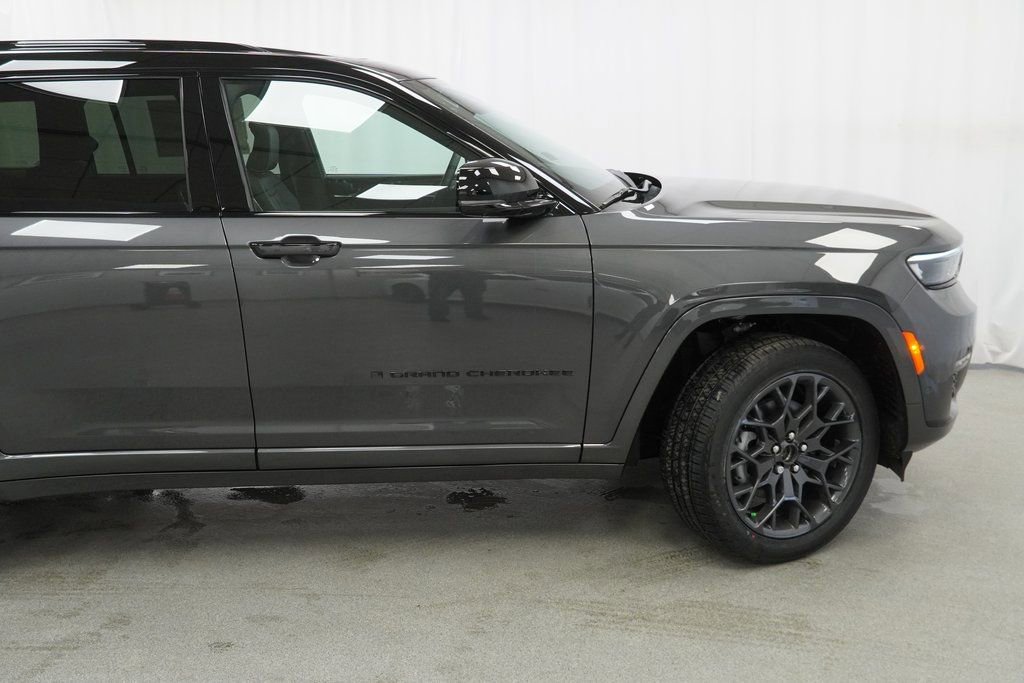 New 2025 Jeep Grand Cherokee L Summit w/ Obsidian Package image 10