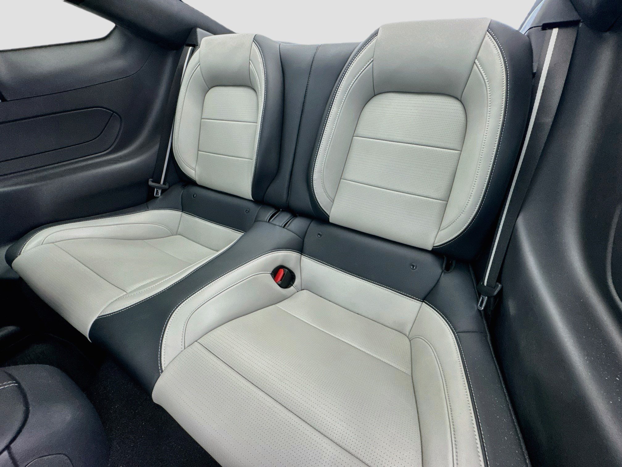 Used 2024 Ford Mustang Premium RWD image 15