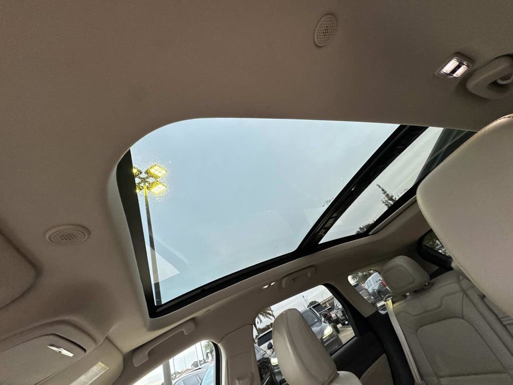 Certified 2021 Lincoln Corsair FWD w/ Premium Package image 29