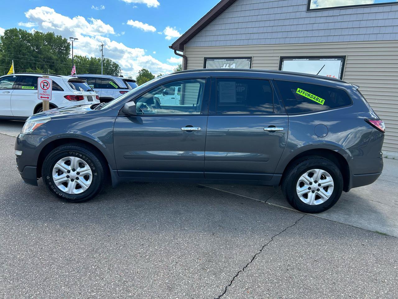 Used 2013 Chevrolet Traverse LS FWD image 8