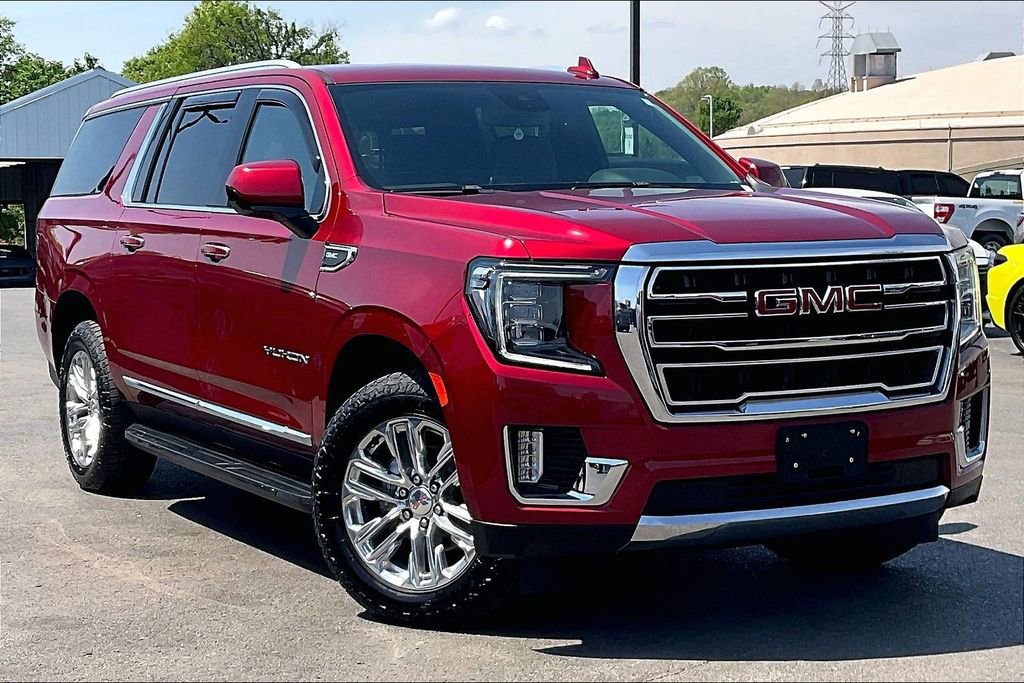 Used 2023 GMC Yukon XL SLT image 37