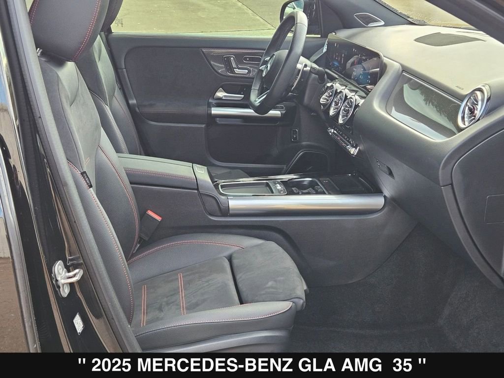 Used 2025 Mercedes-Benz GLA 35 AMG 4MATIC image 27