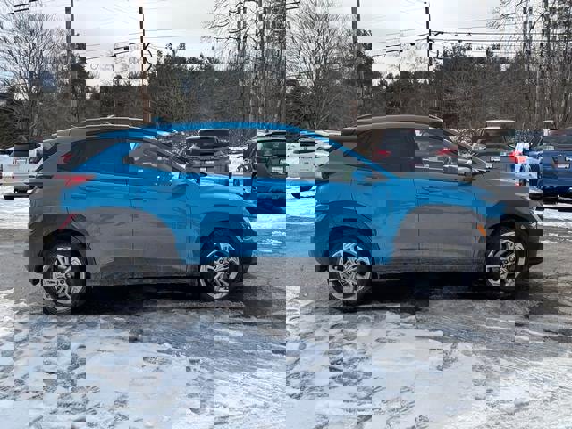 Used 2023 Hyundai Kona SEL image 8