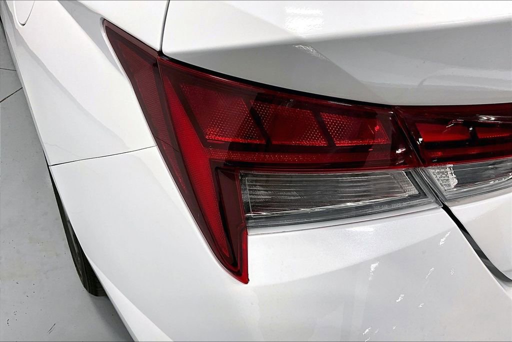 Used 2026 Hyundai Elantra Blue image 37