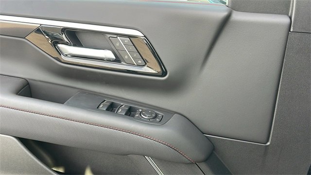 New 2026 Chevrolet Suburban RST image 28