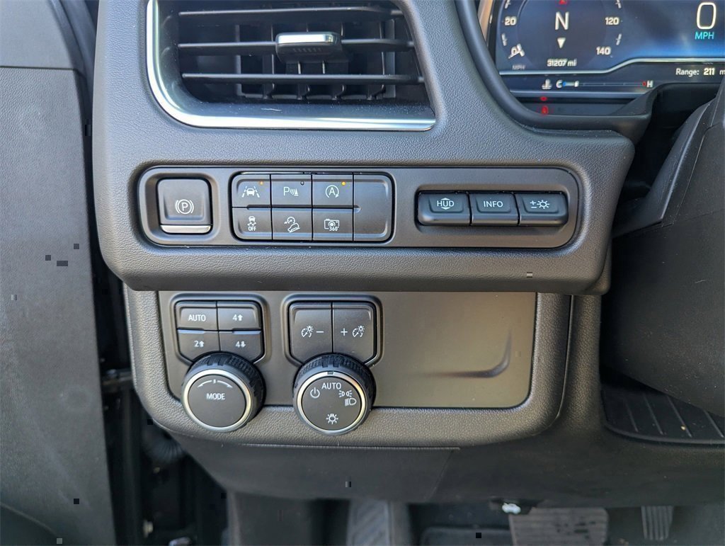 Used 2023 Chevrolet Suburban High Country image 21