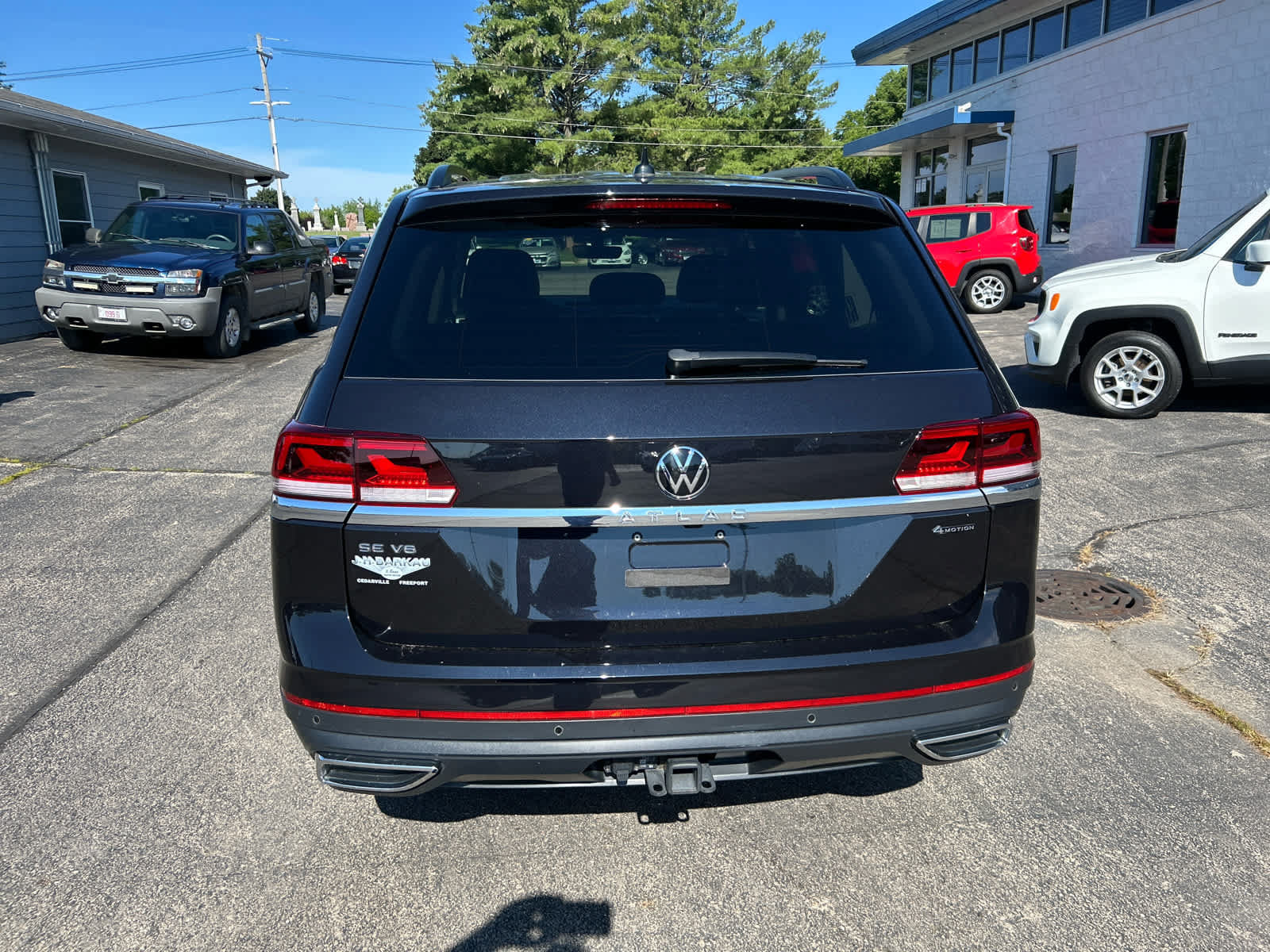 Used 2023 Volkswagen Atlas SE AWD/4WD image 4