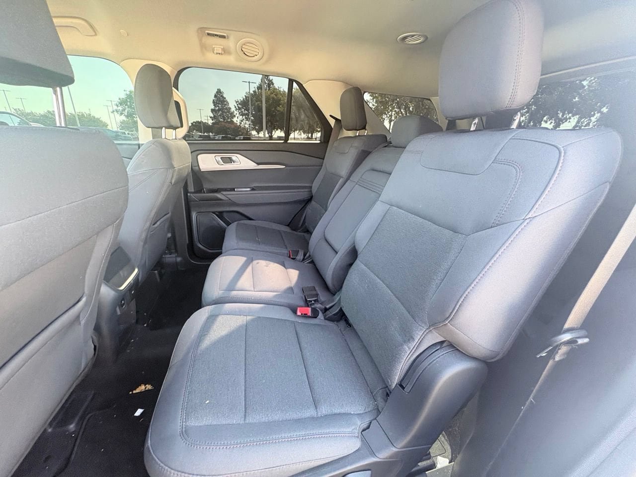Used 2025 Ford Explorer Active RWD image 7