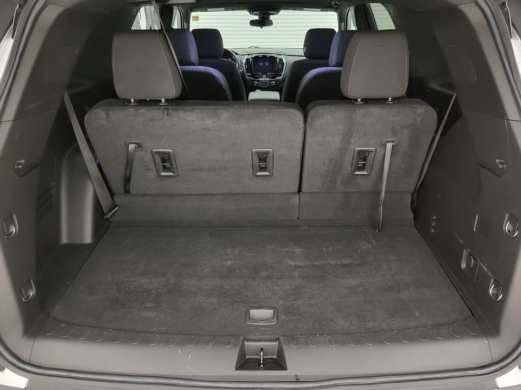 Used 2022 Chevrolet Traverse LT image 28