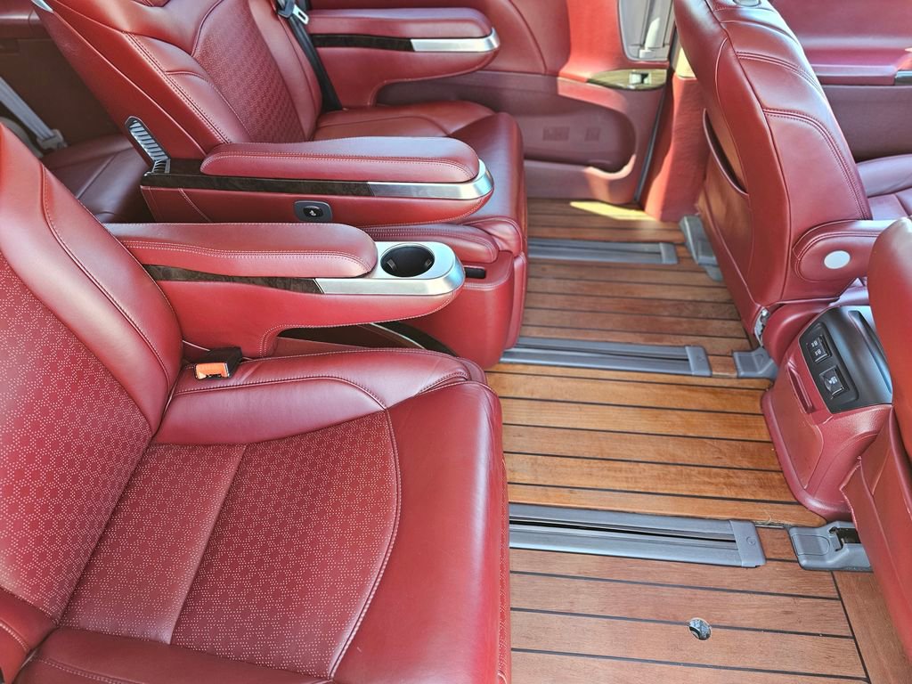 Used 2019 Toyota Sienna XLE w/ XLE Navigation Package image 7