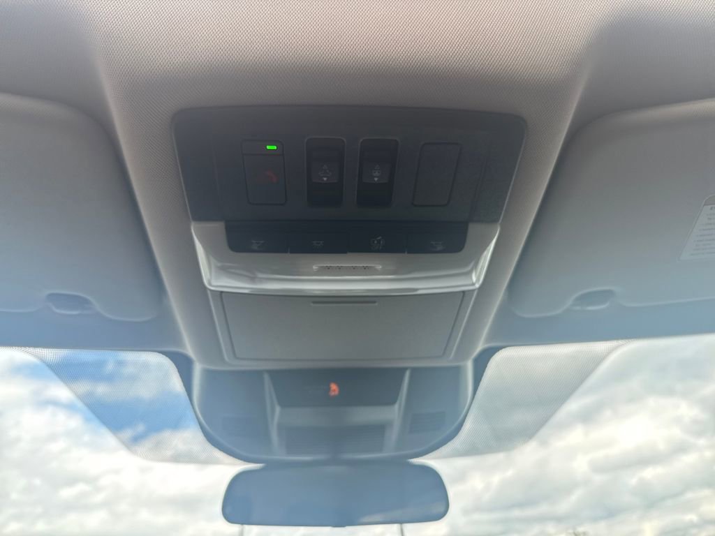 Certified 2025 Nissan Rogue SV w/ SV Premium Package image 44