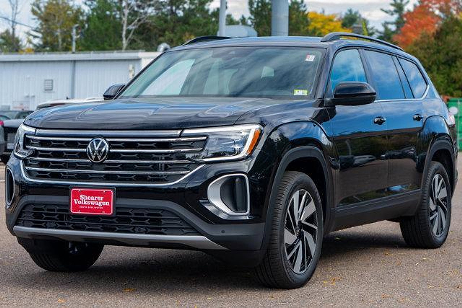New 2026 Volkswagen Atlas SE image 2