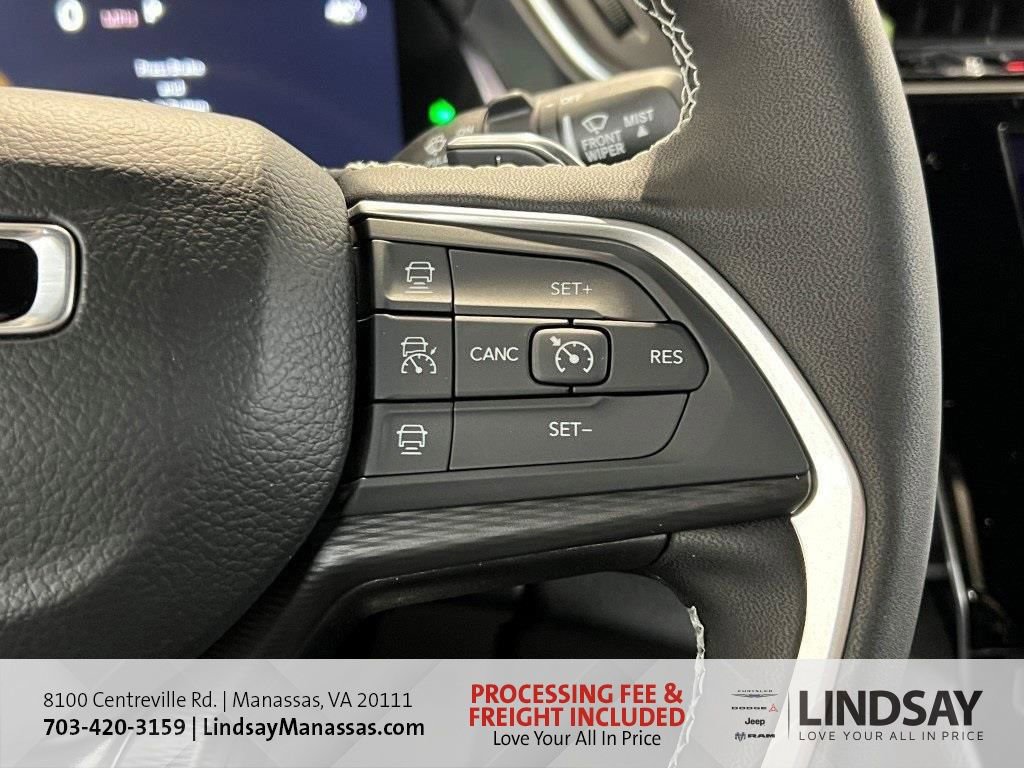 New 2025 Jeep Grand Cherokee Altitude image 31