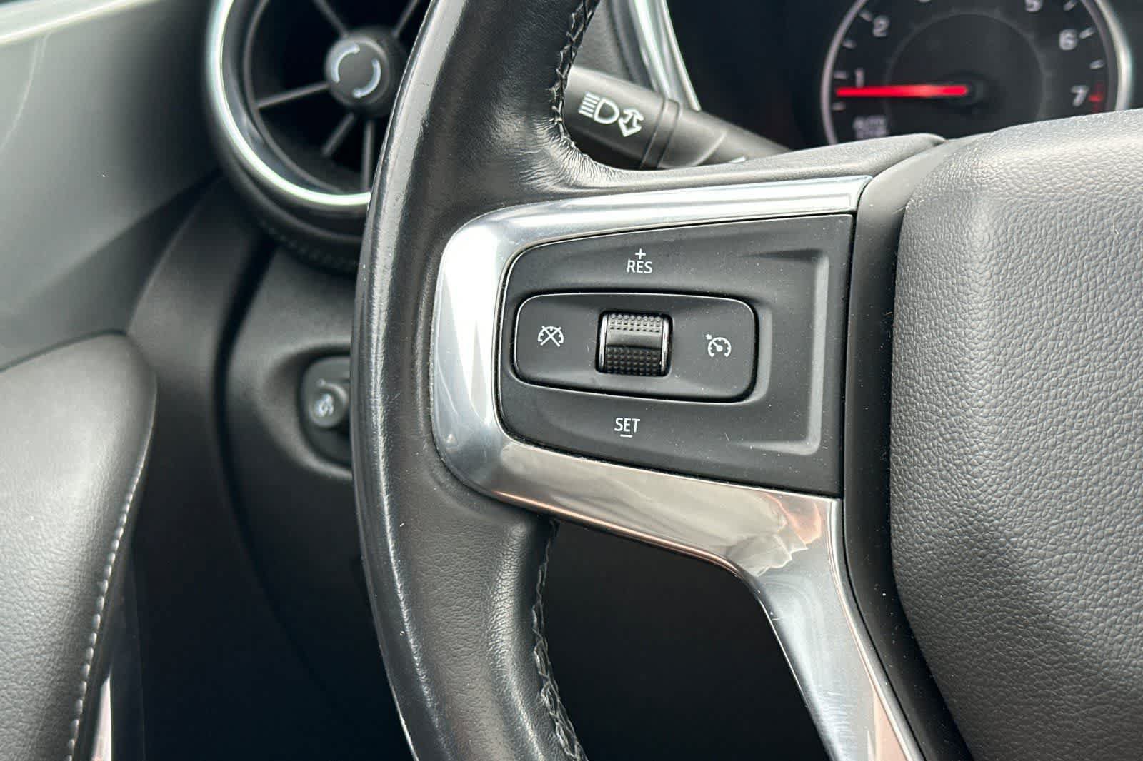 Used 2019 Chevrolet Blazer LT w/ Sun and Wheels Package FWD image 27