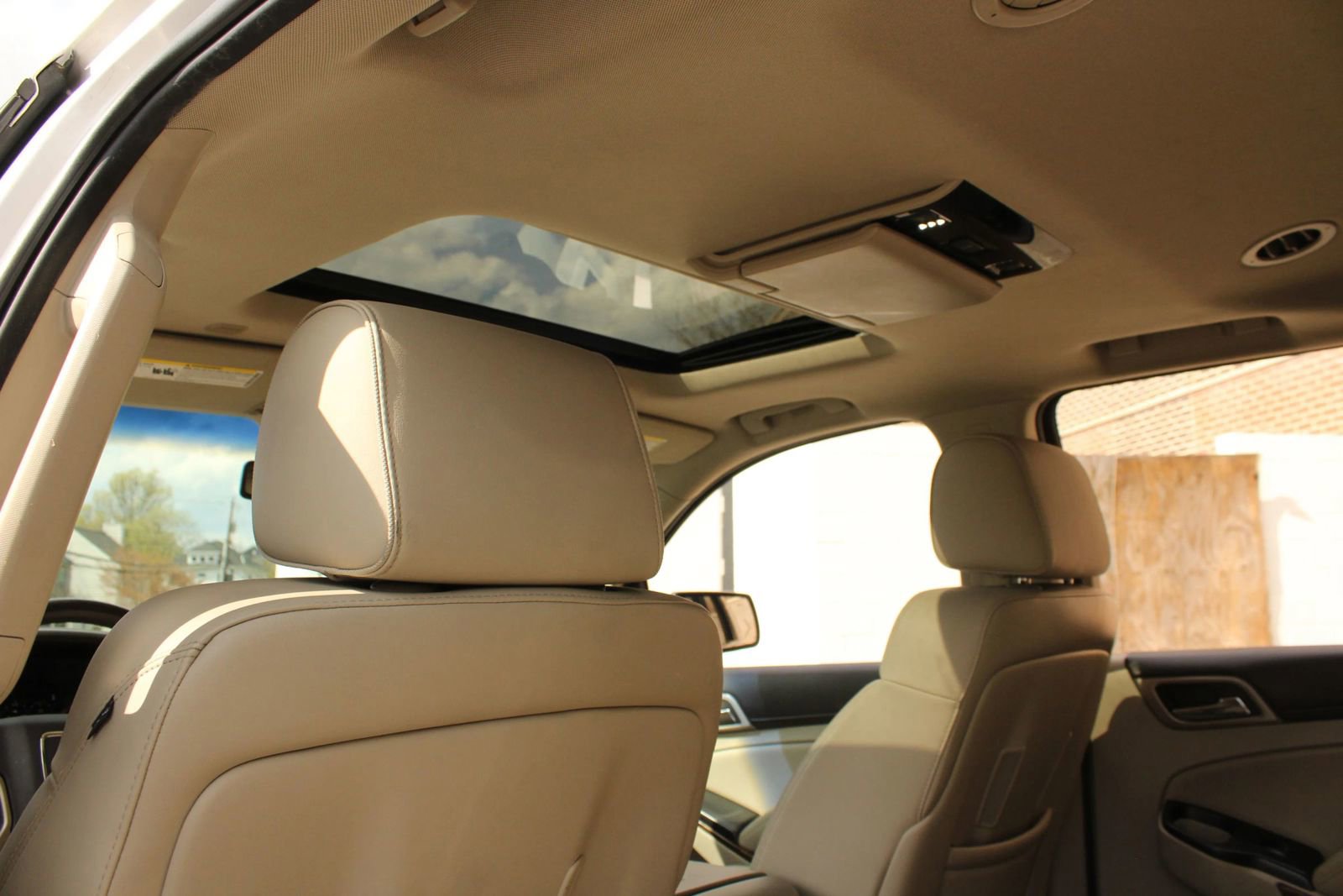 Used 2016 GMC Yukon Denali w/ Open Road Package AWD/4WD image 16