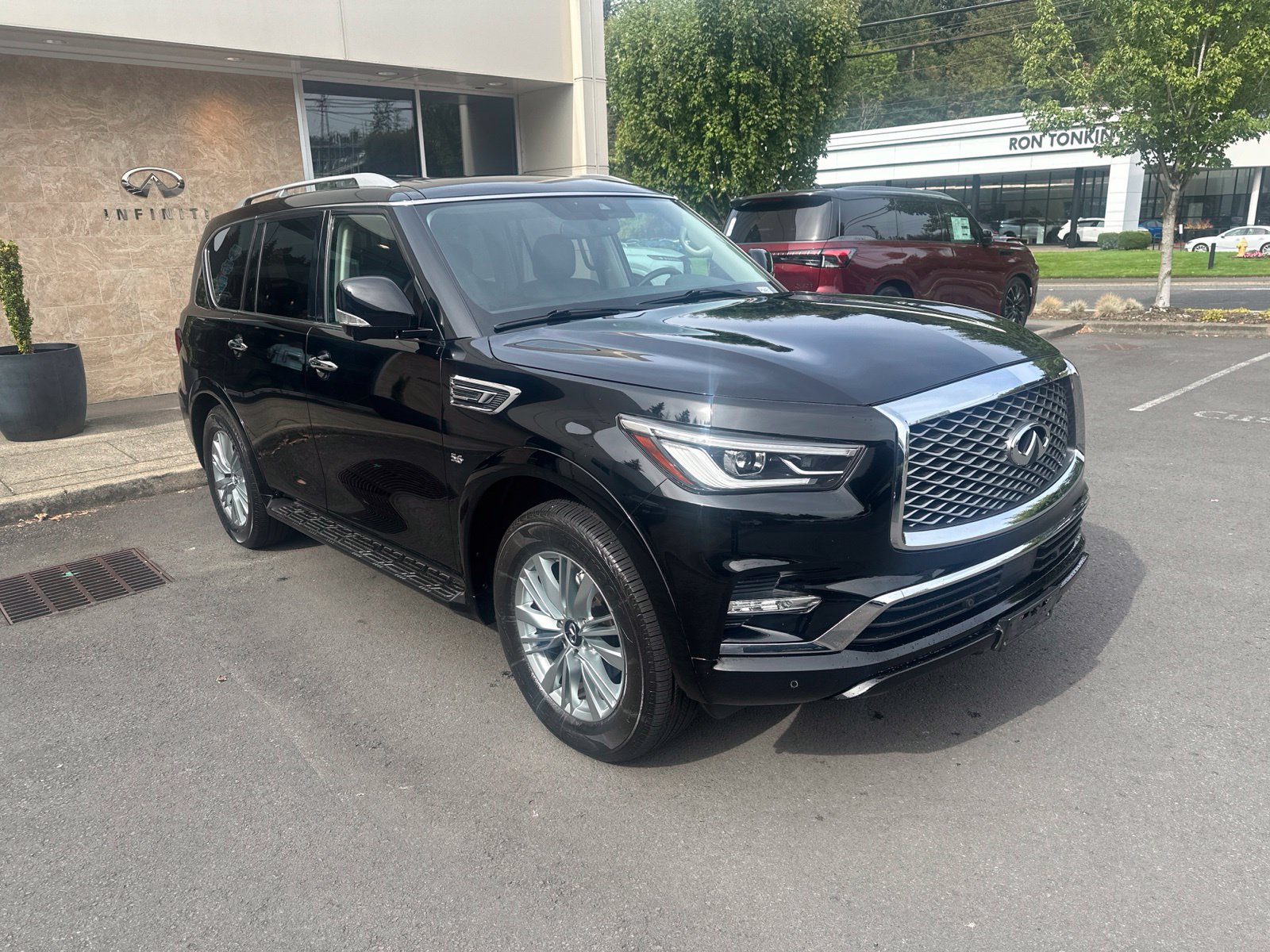 Used 2019 INFINITI QX80 Luxe w/ Proassist Package AWD/4WD image 8