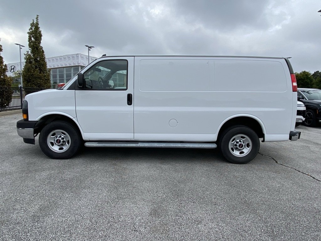 Used 2020 GMC Savana 2500 w/ Driver Convenience Package image 4