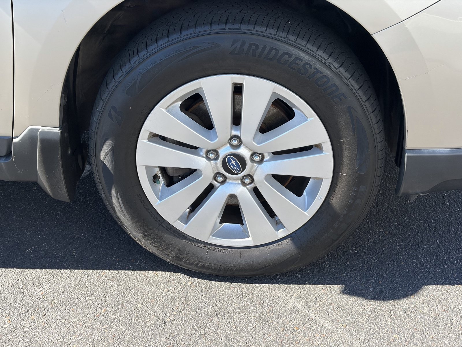 Used 2016 Subaru Outback 2.5i Premium AWD/4WD image 9