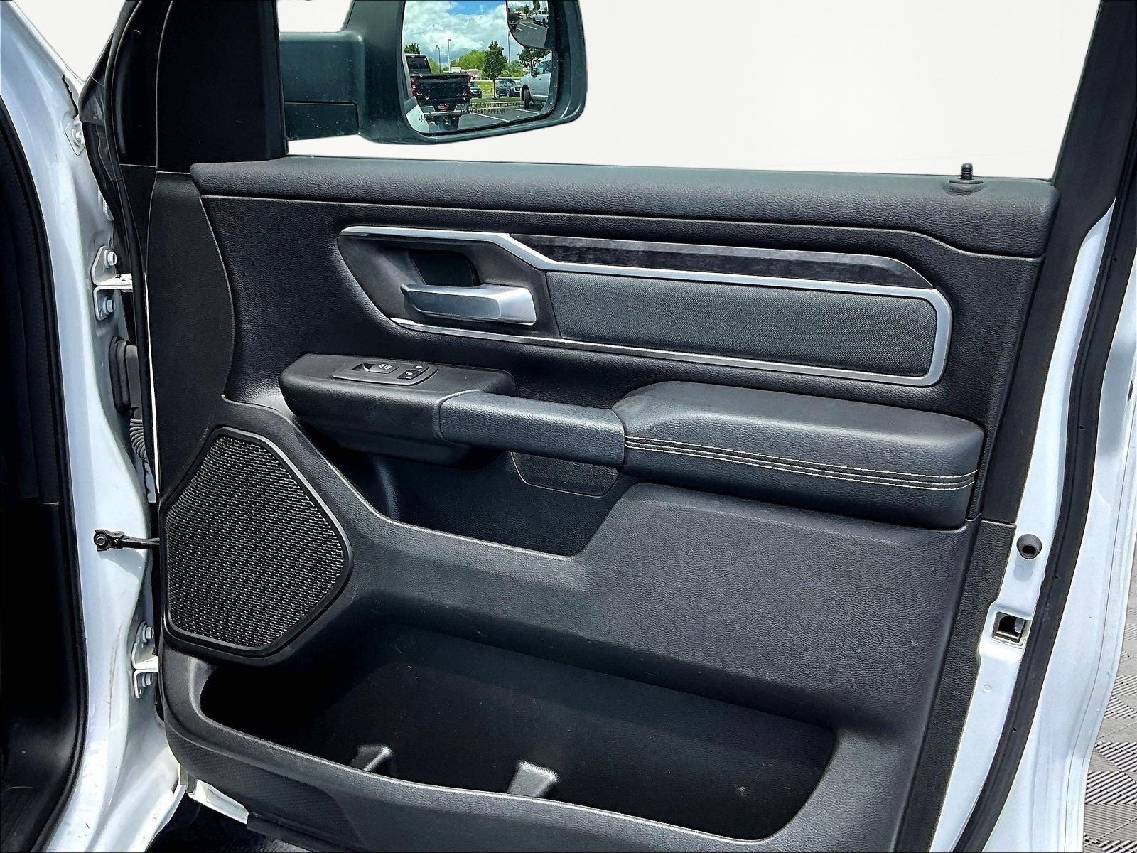 Used 2023 RAM 1500 Big Horn AWD/4WD image 28