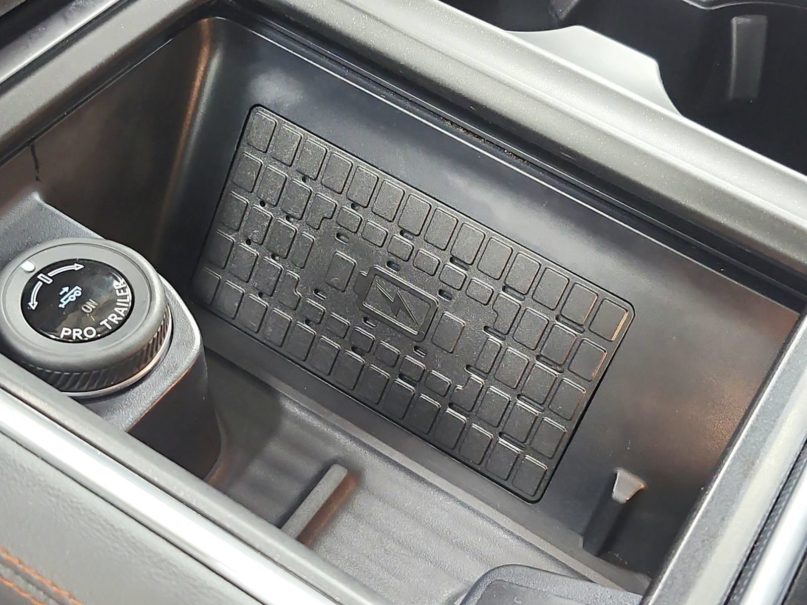 Used 2025 Ford Expedition Active AWD/4WD image 37