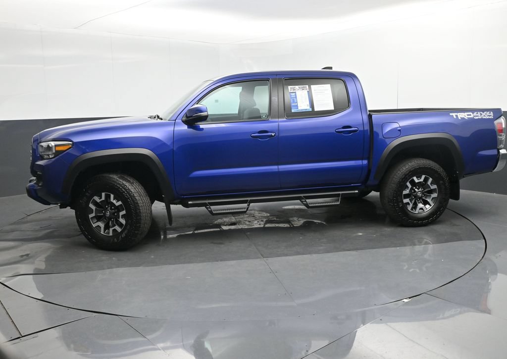 Used 2023 Toyota Tacoma TRD Off-Road w/ Black Out Package (TMS) AWD/4WD image 30