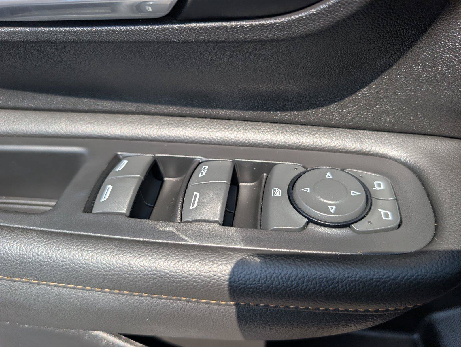 Used 2023 GMC Terrain AT4 w/ LPO, 'HIT The Road' Package AWD/4WD image 31