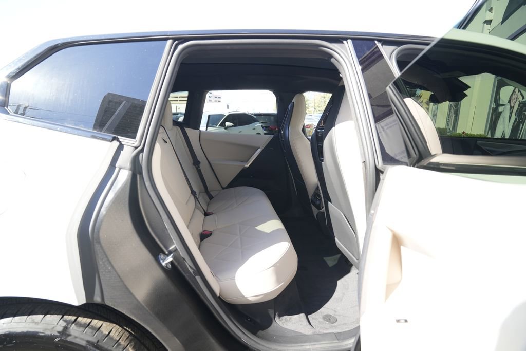 Used 2022 BMW iX xDrive50 w/ Premium Package image 20