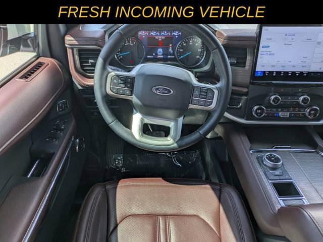 Used 2022 Ford Expedition Limited image 13