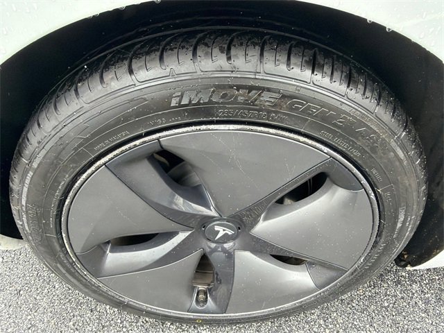 Used 2018 Tesla Model 3 Mid Range image 17