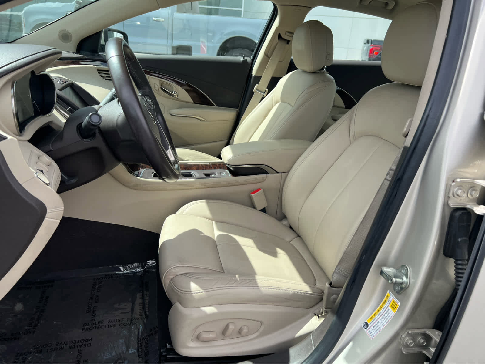 Used 2014 Buick LaCrosse Leather w/ Driver Confidence Package FWD image 19
