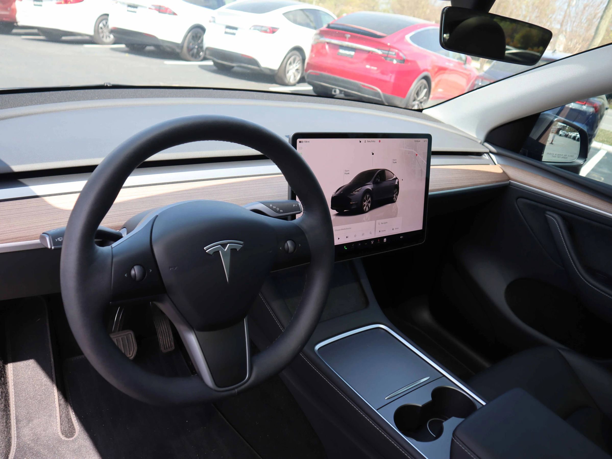 Used 2024 Tesla Model Y Long Range image 17