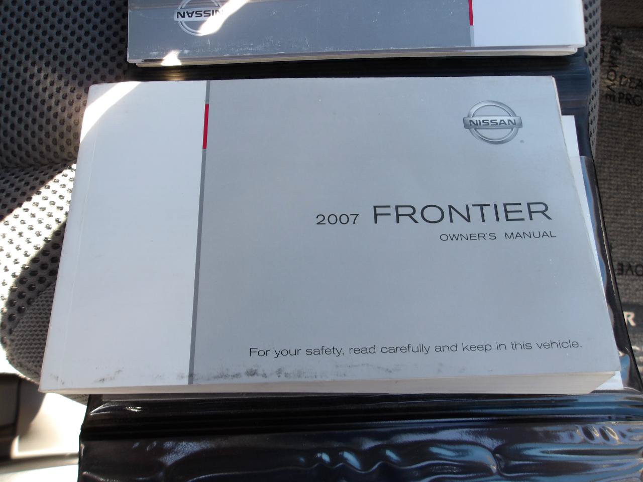 Used 2007 Nissan Frontier SE w/ Power Pkg AWD/4WD image 23