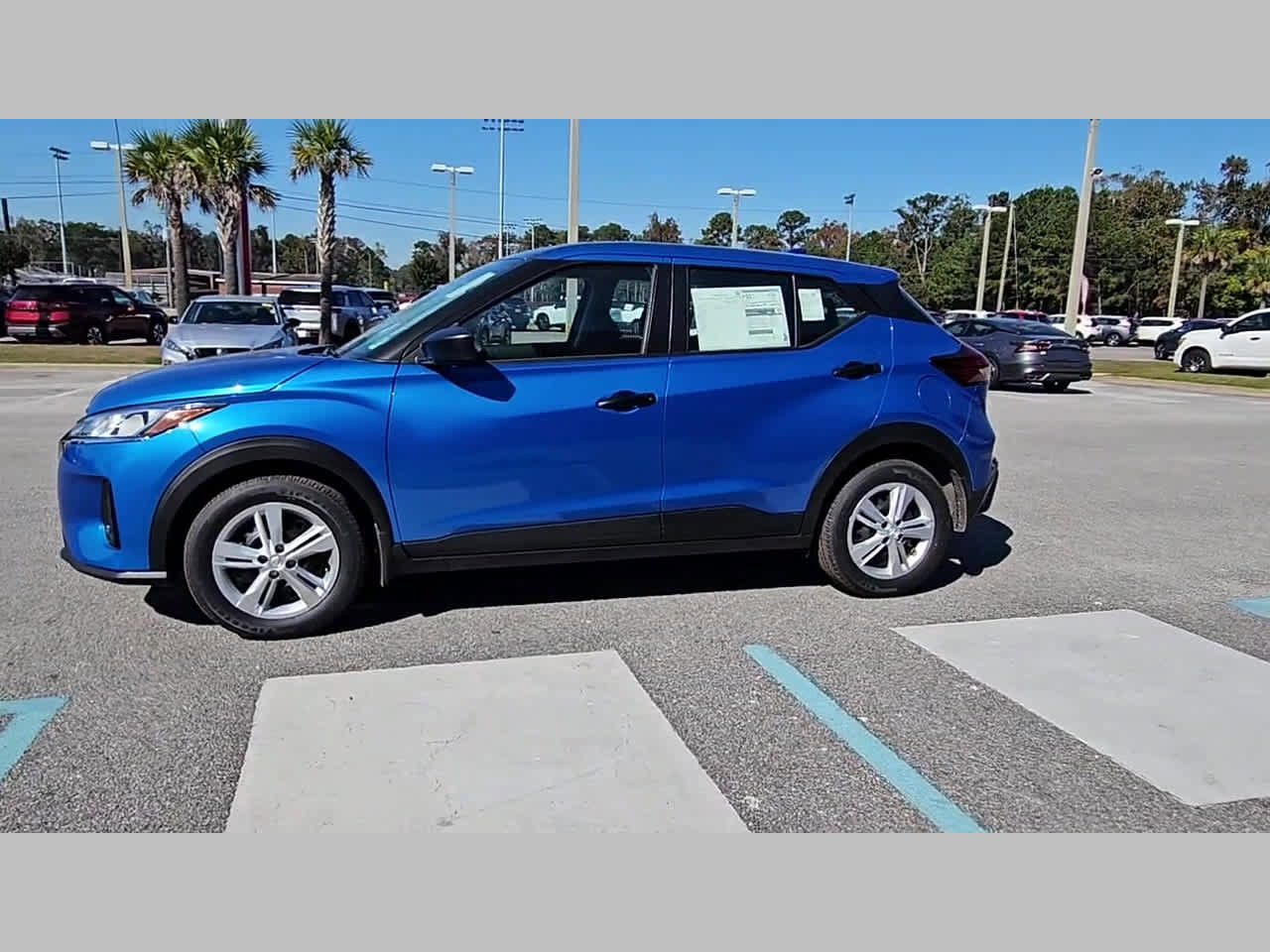 New 2025 Nissan Kicks Play S image 23