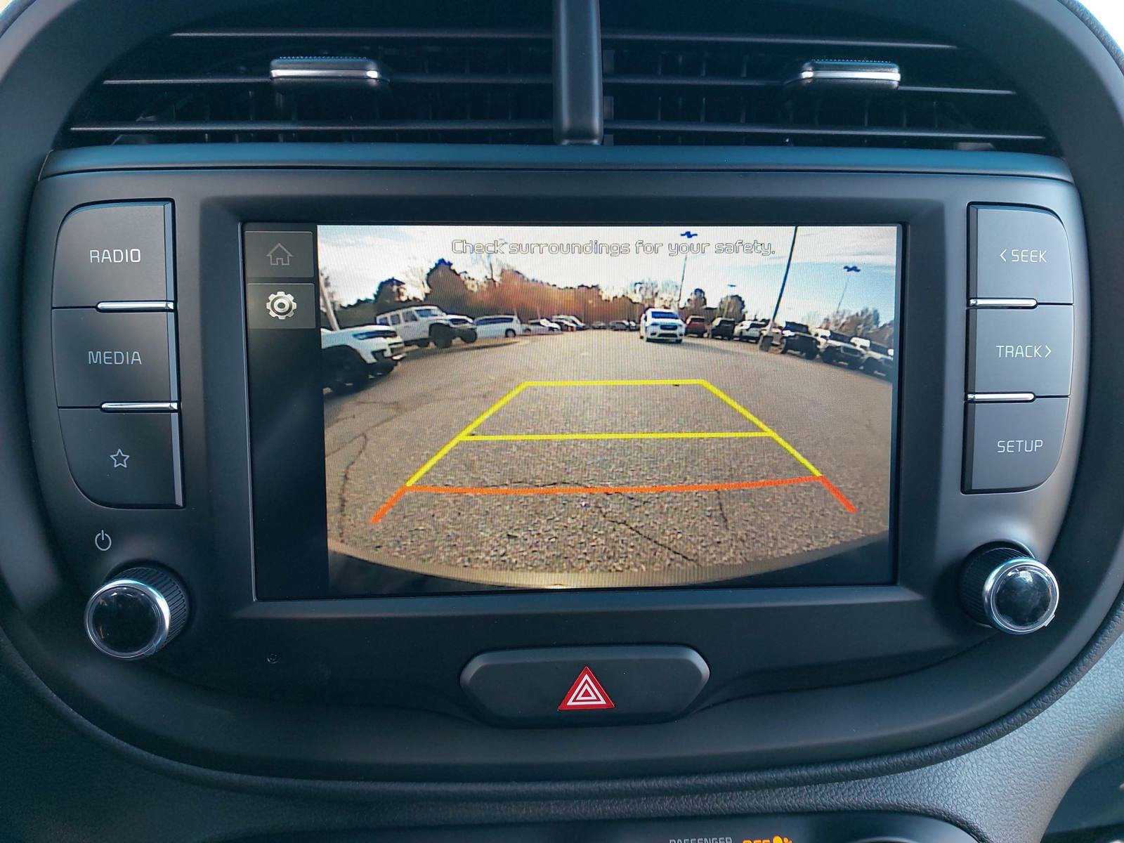 New 2025 Kia Soul LX w/ LX Technology Package FWD image 20