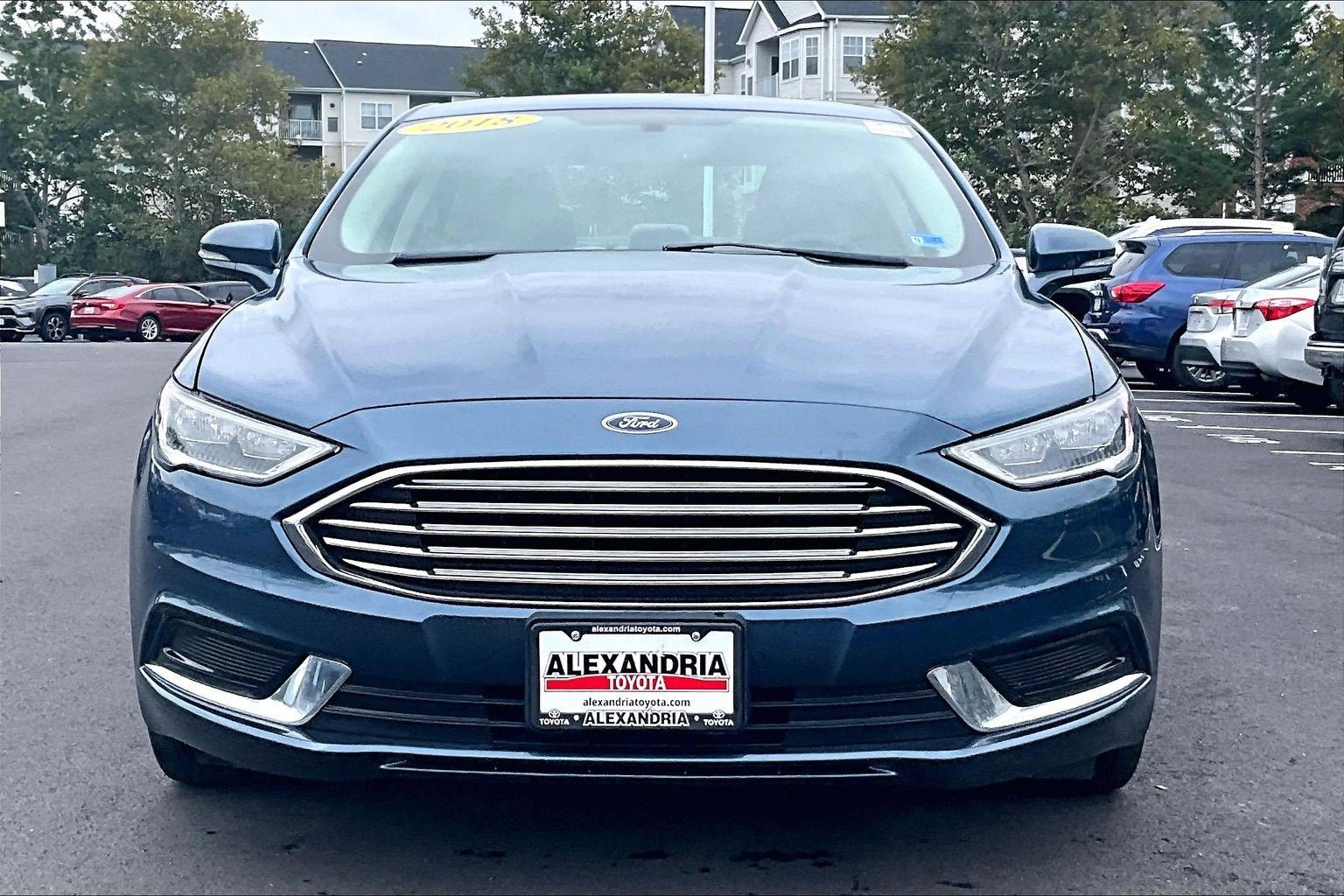 Used 2018 Ford Fusion SE w/ Equipment Group 602A FWD image 3