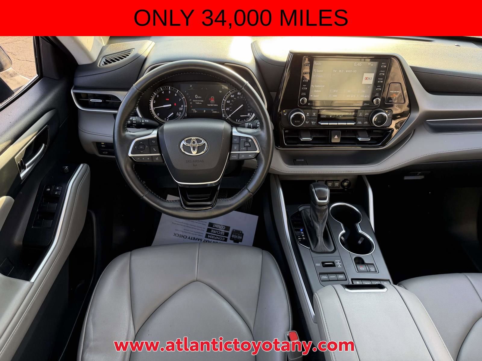 Used 2021 Toyota Highlander XLE AWD/4WD image 18
