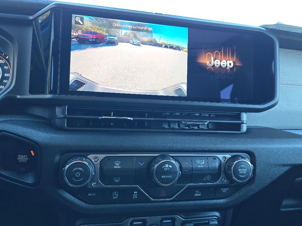 New 2026 Jeep Gladiator Sport AWD/4WD image 10