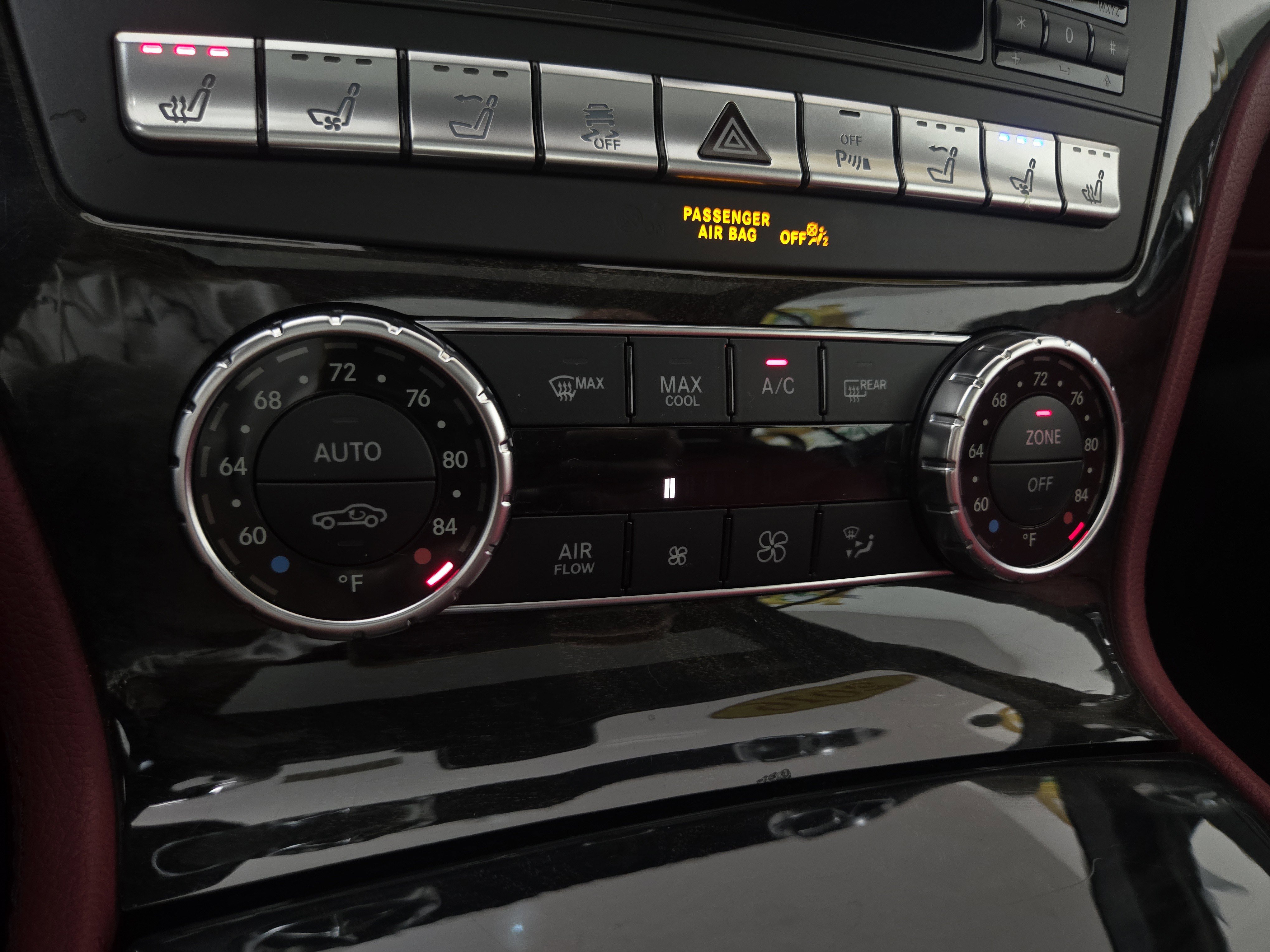 Used 2016 Mercedes-Benz SL 550 image 29