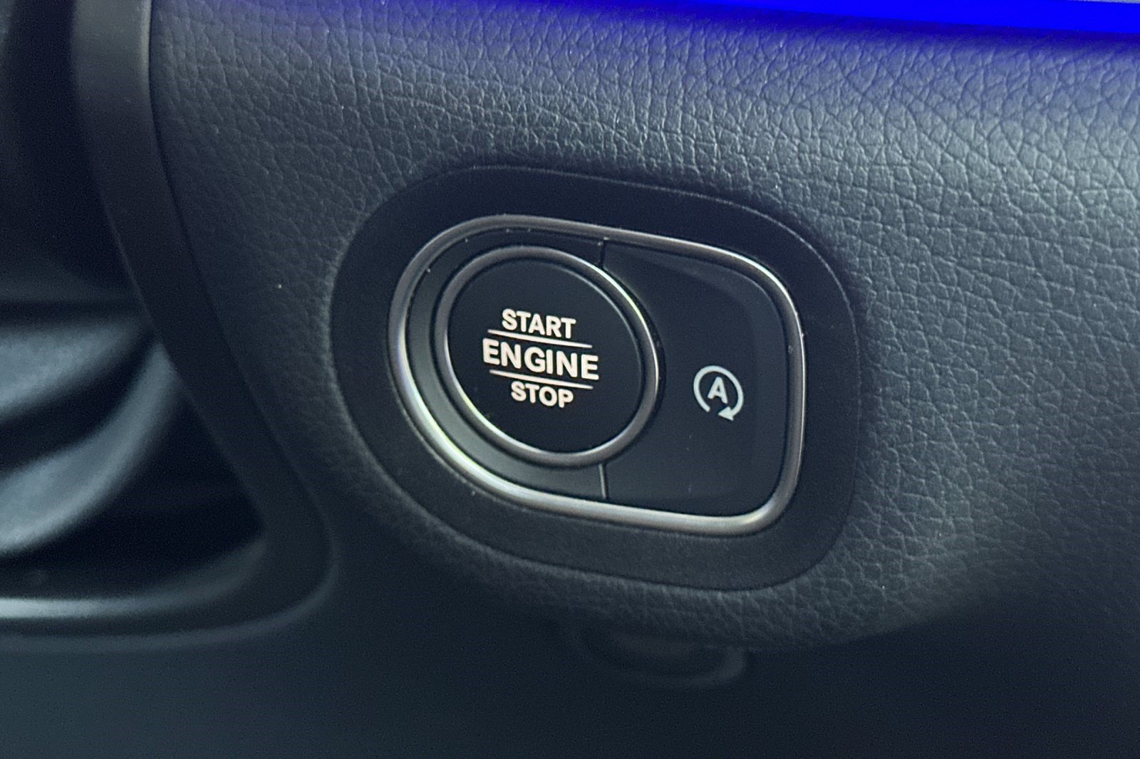 Certified 2025 Mercedes-Benz GLE 350 4MATIC image 16