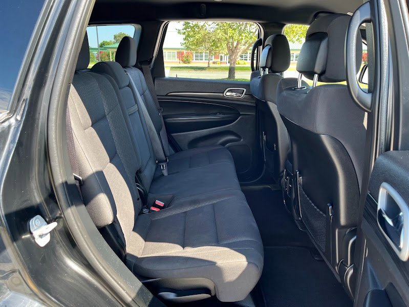 Used 2020 Jeep Grand Cherokee Laredo image 36