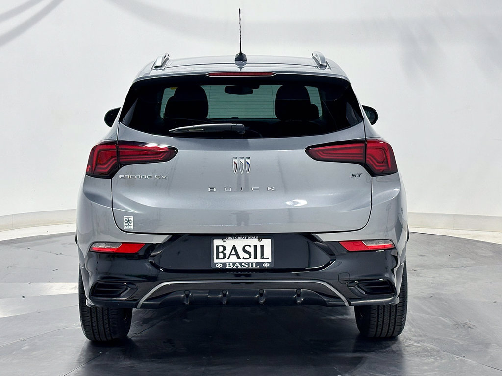 Used 2024 Buick Encore GX Sport Touring FWD image 13