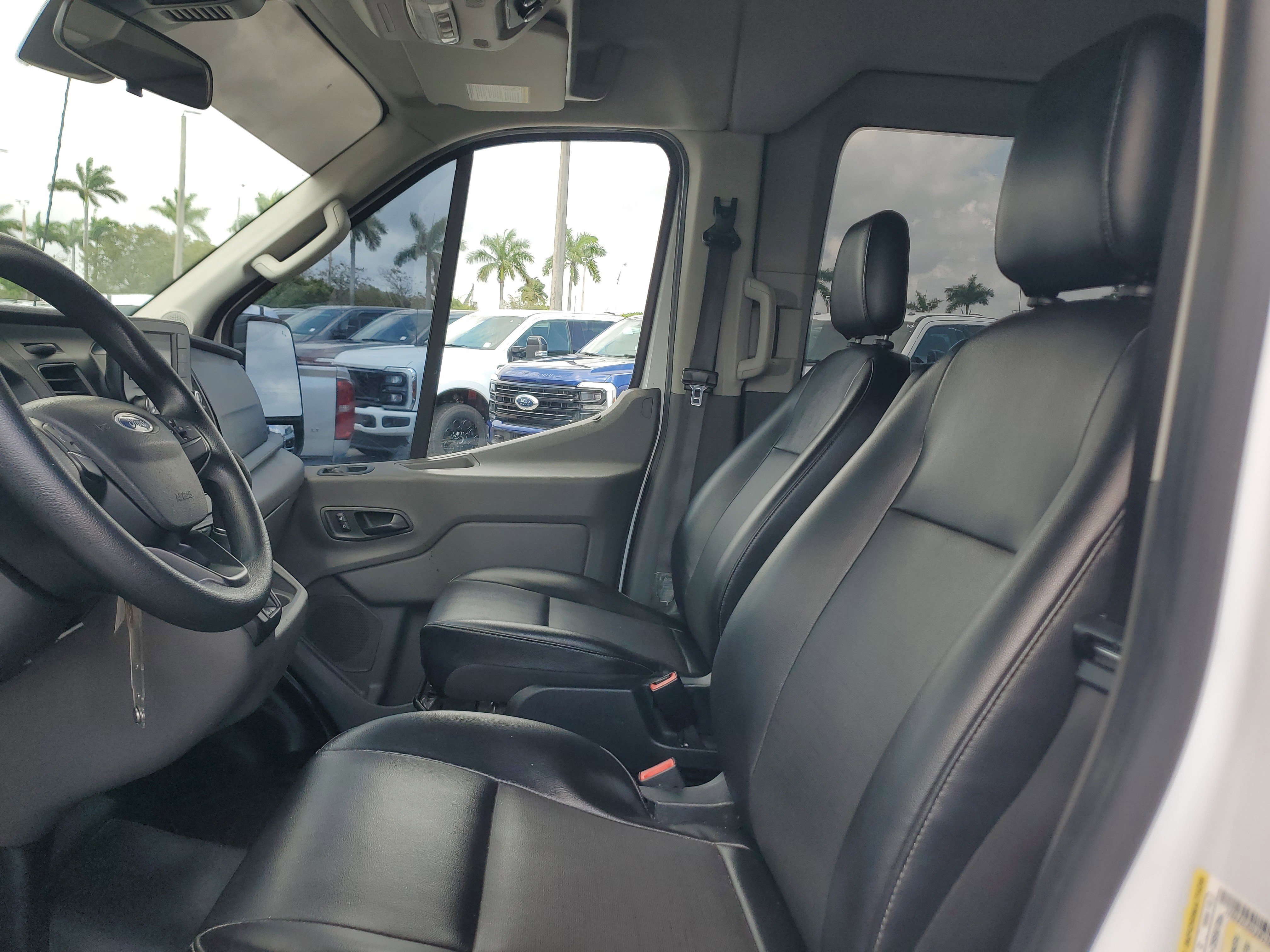 Used 2020 Ford Transit 350 XL image 21