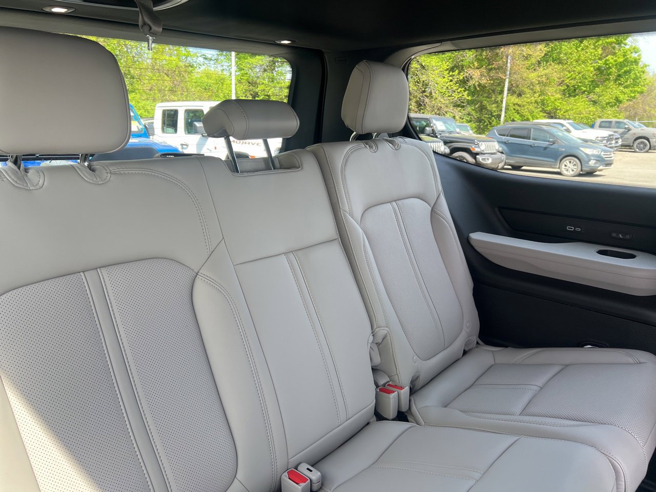 New 2026 Jeep Grand Wagoneer Limited AWD/4WD image 21